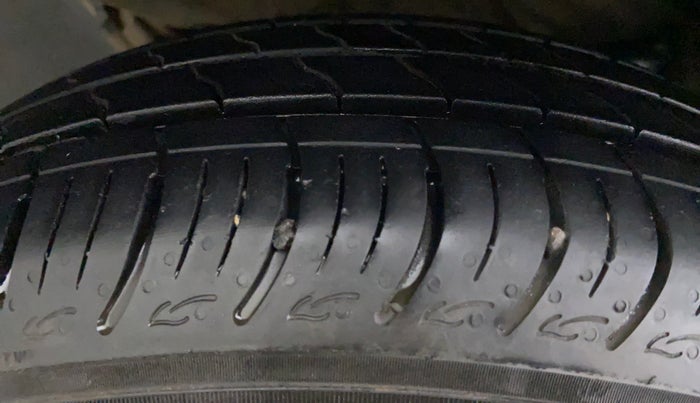 2020 Maruti Baleno DELTA PETROL 1.2, Petrol, Manual, 6,081 km, Right Rear Tyre Tread