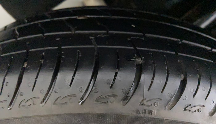 2020 Maruti Baleno DELTA PETROL 1.2, Petrol, Manual, 6,081 km, Left Rear Tyre Tread