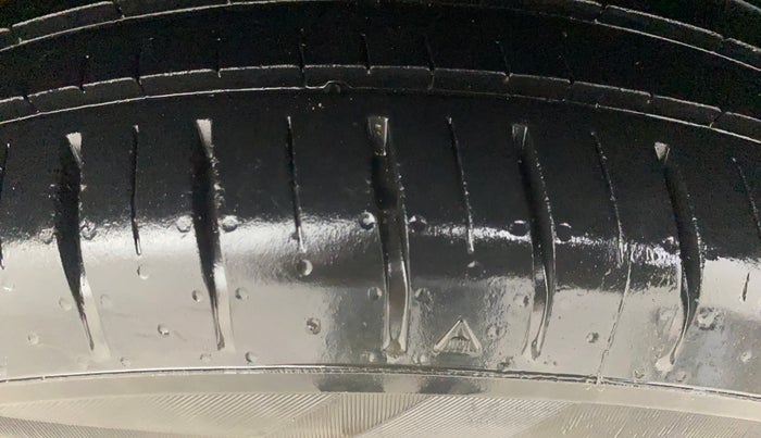 2023 Tata PUNCH CREATIVE  1.2 RTN DUAL TONE, Petrol, Manual, 40,258 km, Right Front Tyre Tread