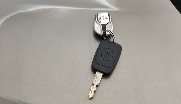 2016 Renault Kwid RXL, Petrol, Manual, 26,334 km, Key Close Up