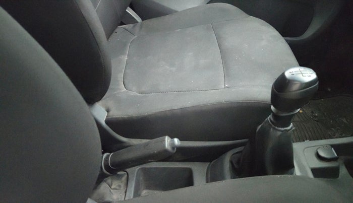 2016 Renault Kwid RXL, Petrol, Manual, 26,334 km, Gear Lever