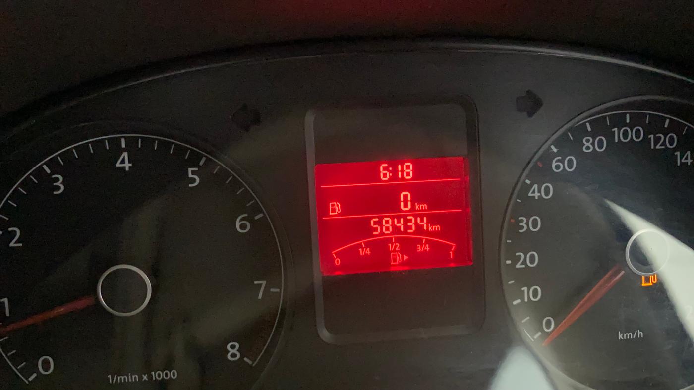 2011 Volkswagen Vento HIGHLINE 1.6 MPI, Petrol, Manual, 58,404 km, Odometer Image