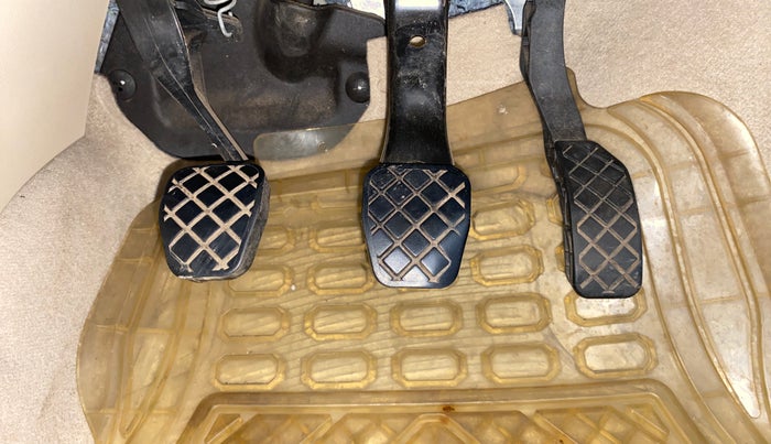 2011 Volkswagen Vento HIGHLINE 1.6 MPI, Petrol, Manual, 58,404 km, Pedals