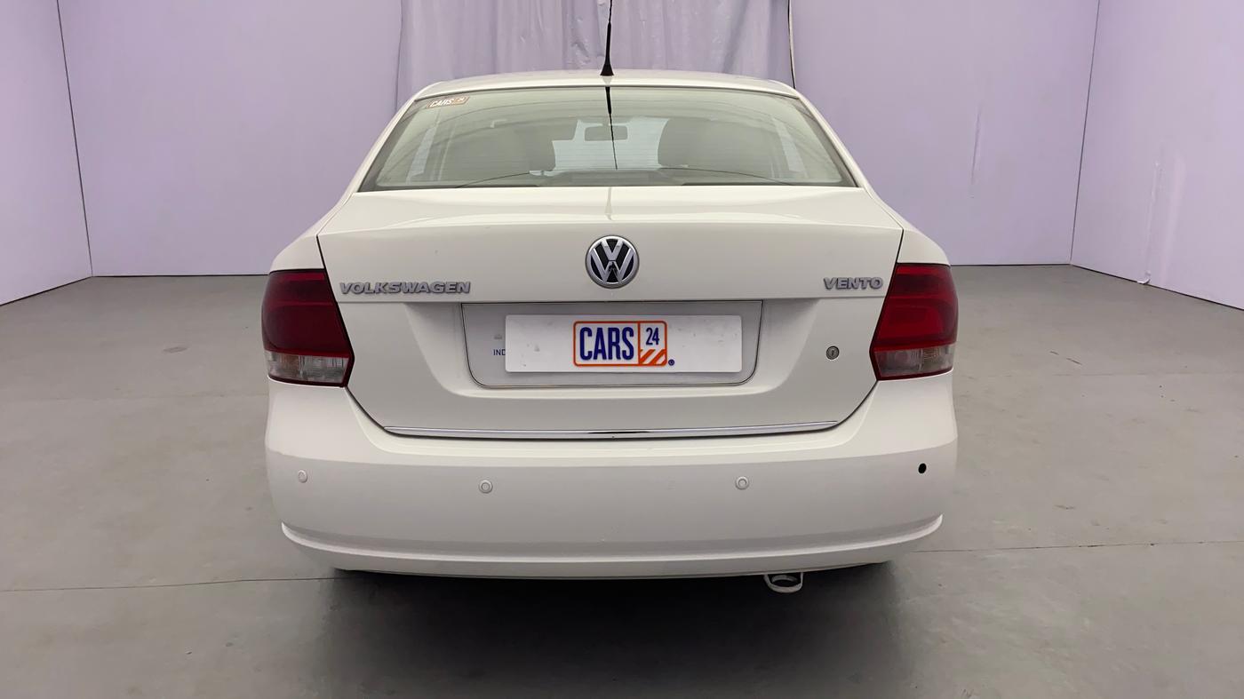 2011 Volkswagen Vento HIGHLINE 1.6 MPI, Petrol, Manual, 58,404 km, Back/Rear