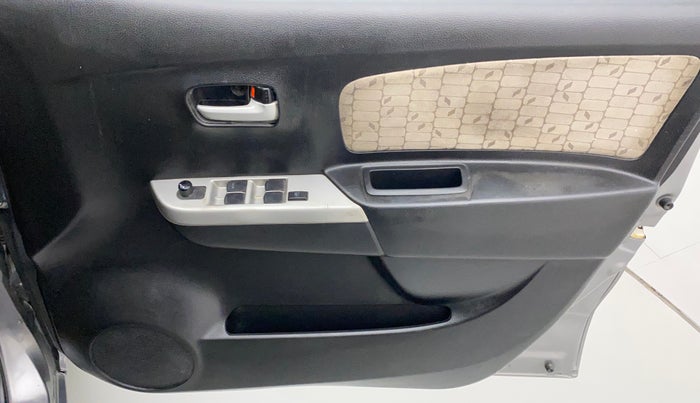 2015 Maruti Wagon R 1.0 VXI, Petrol, Manual, 64,709 km, Driver Side Door Panels Control
