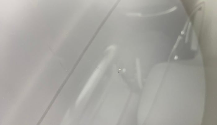 2016 Maruti Baleno ZETA PETROL 1.2, Petrol, Manual, 93,102 km, Front windshield - Minor spot on windshield