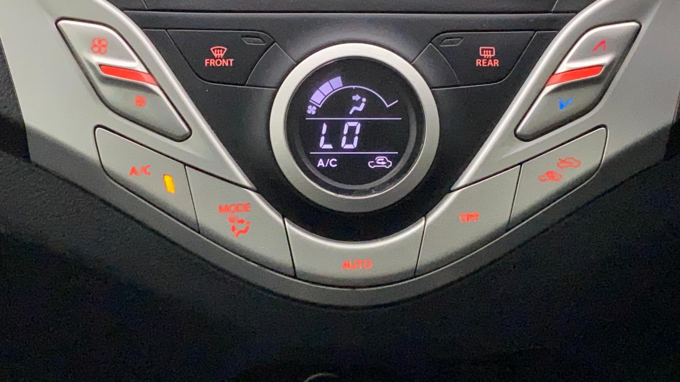 2016 Maruti Baleno ZETA PETROL 1.2, Petrol, Manual, 93,102 km, Automatic Climate Control