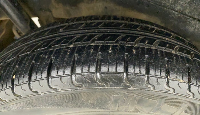 2013 Maruti Wagon R Stingray LXI, Petrol, Manual, 89,473 km, Right Rear Tyre Tread