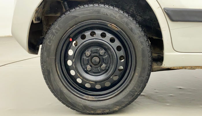 2013 Maruti Wagon R Stingray LXI, Petrol, Manual, 89,473 km, Right Rear Wheel