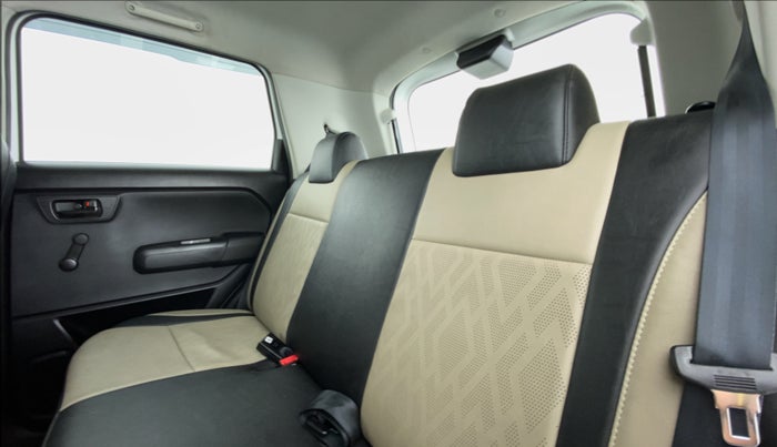 2021 Maruti New Wagon-R 1.0 Lxi (o) cng, CNG, Manual, 34,942 km, Right Side Rear Door Cabin