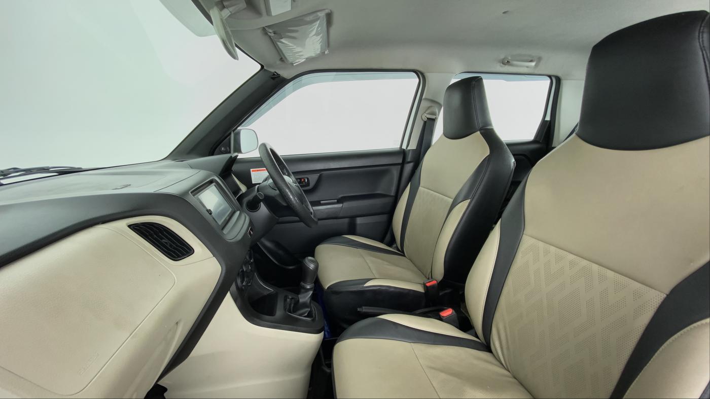 2021 Maruti New Wagon-R 1.0 Lxi (o) cng, CNG, Manual, 34,942 km, Right Side Front Door Cabin