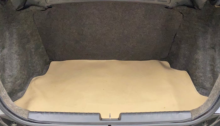 2015 Honda Amaze 1.2L I-VTEC VX AT, Petrol, Automatic, 39,463 km, Boot Inside