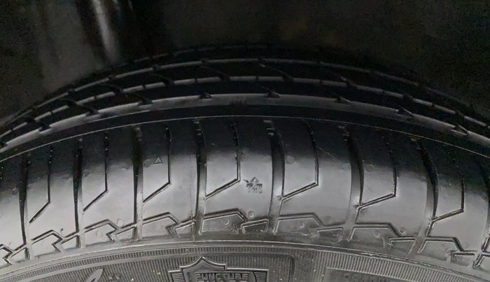 2015 Honda Amaze 1.2L I-VTEC VX AT, Petrol, Automatic, 39,463 km, Right Rear Tyre Tread