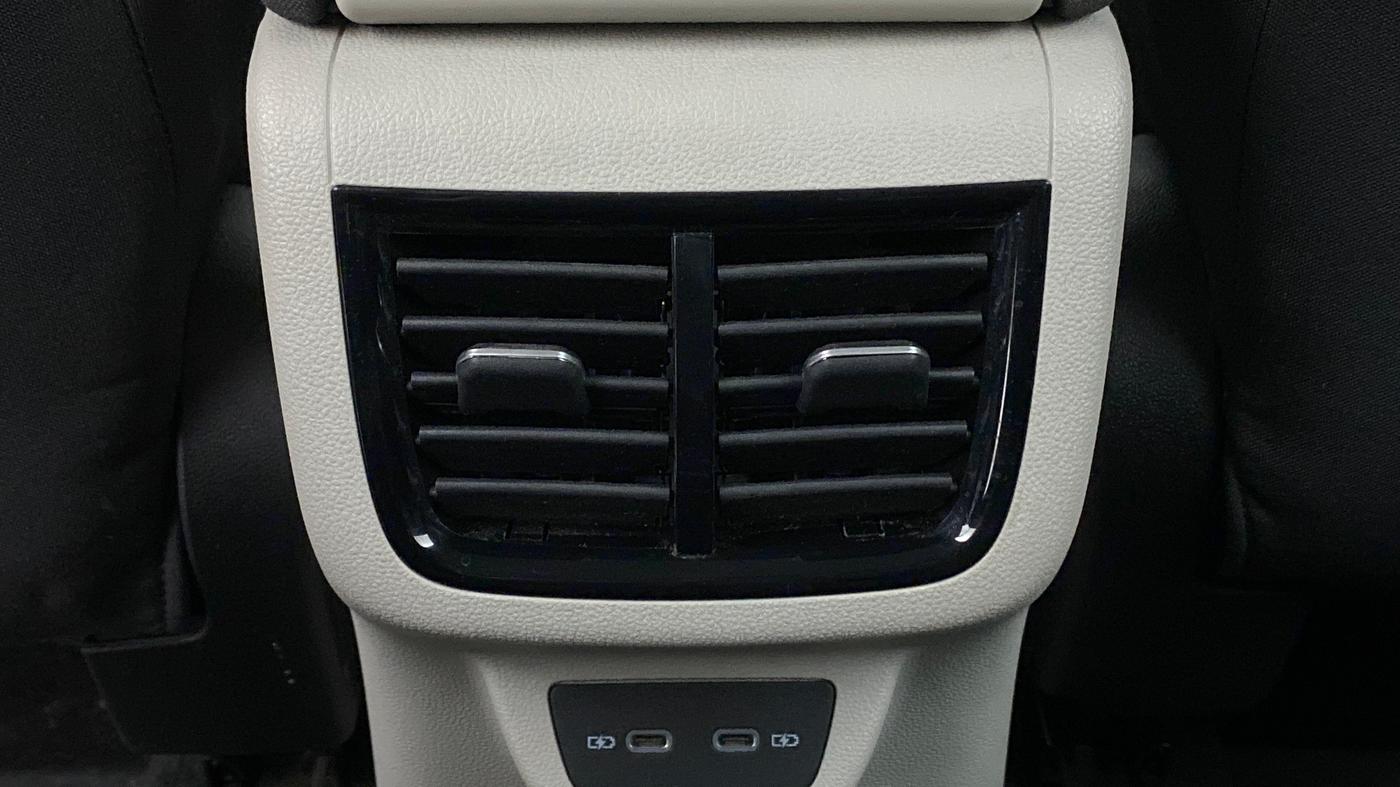 2022 Volkswagen TAIGUN HIGHLINE 1.0 TSI AT, Petrol, Automatic, 6,856 km, Rear AC Vents