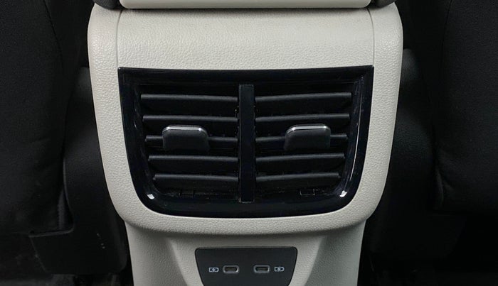 2022 Volkswagen TAIGUN HIGHLINE 1.0 TSI AT, Petrol, Automatic, 6,856 km, Rear AC Vents