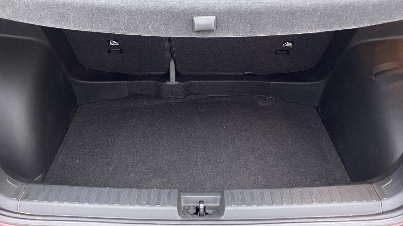 2022 Volkswagen TAIGUN HIGHLINE 1.0 TSI AT, Petrol, Automatic, 6,856 km, Boot Inside