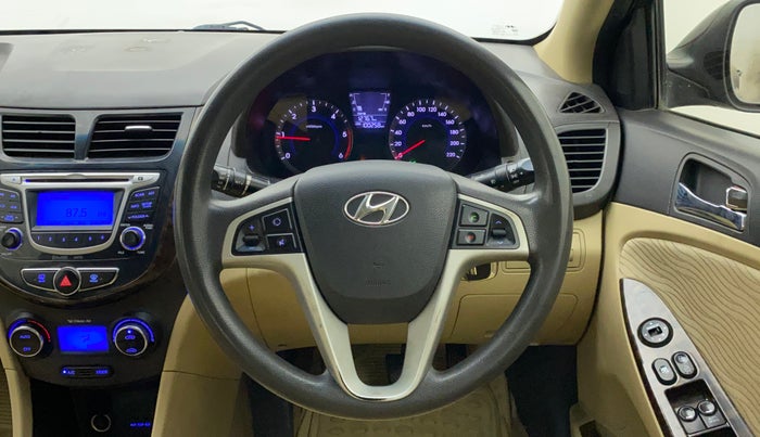 2014 Hyundai Verna FLUIDIC 1.6 CRDI EX, Diesel, Manual, 1,00,258 km, Steering Wheel Close Up
