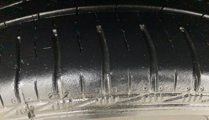 2017 Tata Tiago XZ PETROL, Petrol, Manual, 56,229 km, Left Front Tyre Tread