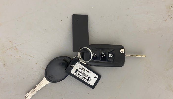 2017 Tata Tiago XZ PETROL, Petrol, Manual, 56,229 km, Key Close Up