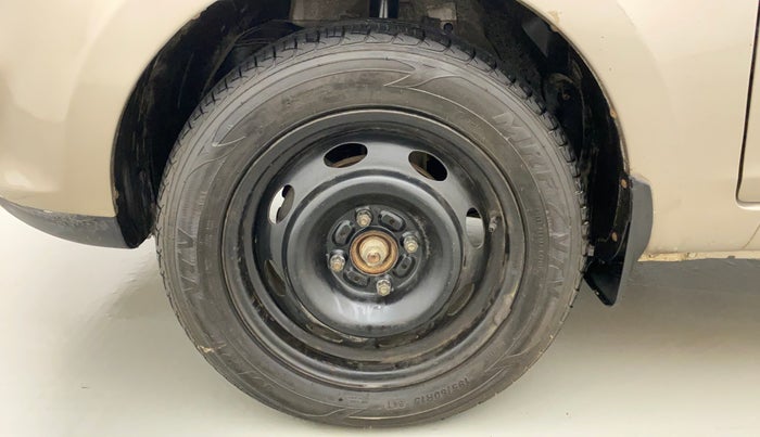 2016 Tata Zest XM RT 90 PS ABS, Petrol, Manual, 1,00,143 km, Left Front Wheel