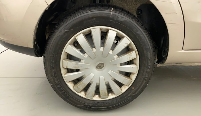 2016 Tata Zest XM RT 90 PS ABS, Petrol, Manual, 1,00,143 km, Right Rear Wheel