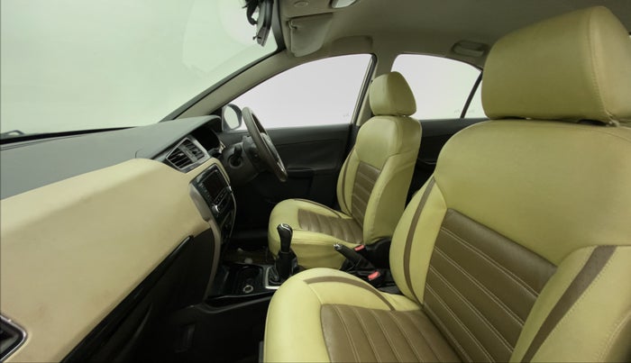 2016 Tata Zest XM RT 90 PS ABS, Petrol, Manual, 1,00,143 km, Right Side Front Door Cabin