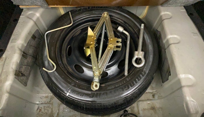 2016 Tata Zest XM RT 90 PS ABS, Petrol, Manual, 1,00,143 km, Spare Tyre