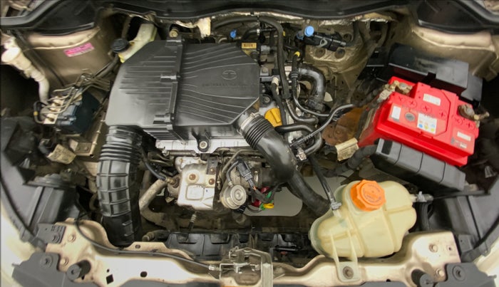 2016 Tata Zest XM RT 90 PS ABS, Petrol, Manual, 1,00,143 km, Open Bonet