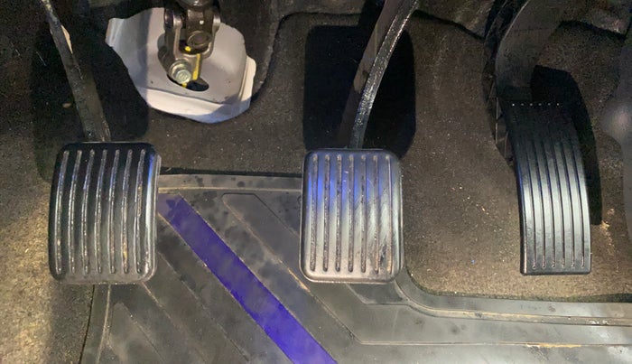 2024 Hyundai GRAND I10 NIOS ERA 1.2 KAPPA VTVT, Petrol, Manual, 2,310 km, Pedals