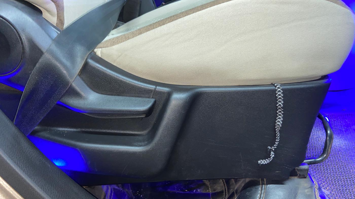 2019 Maruti New Wagon-R VXI 1.2, CNG, Manual, 1,23,881 km, Driver Side Adjustment Panel