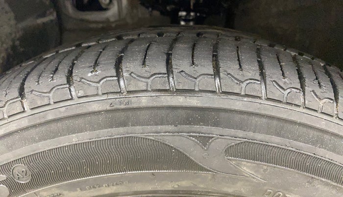 2015 Hyundai Xcent S (O) 1.2, Petrol, Manual, 79,588 km, Left Front Tyre Tread