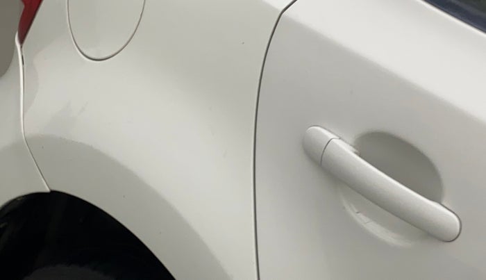 2013 Volkswagen Polo HIGHLINE1.2L, Petrol, Manual, 55,078 km, Right quarter panel - Paint has minor damage