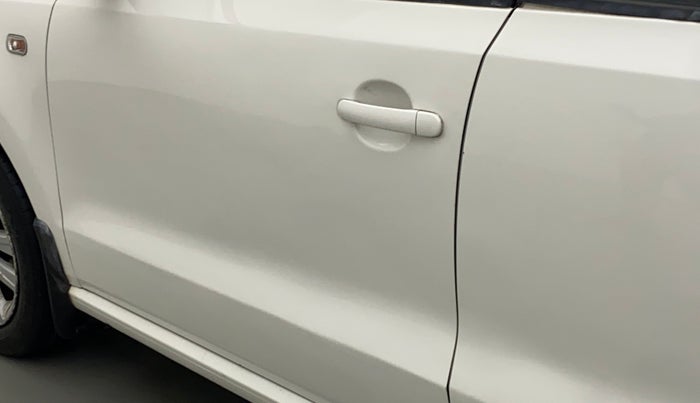 2013 Volkswagen Polo HIGHLINE1.2L, Petrol, Manual, 55,078 km, Front passenger door - Paint has faded