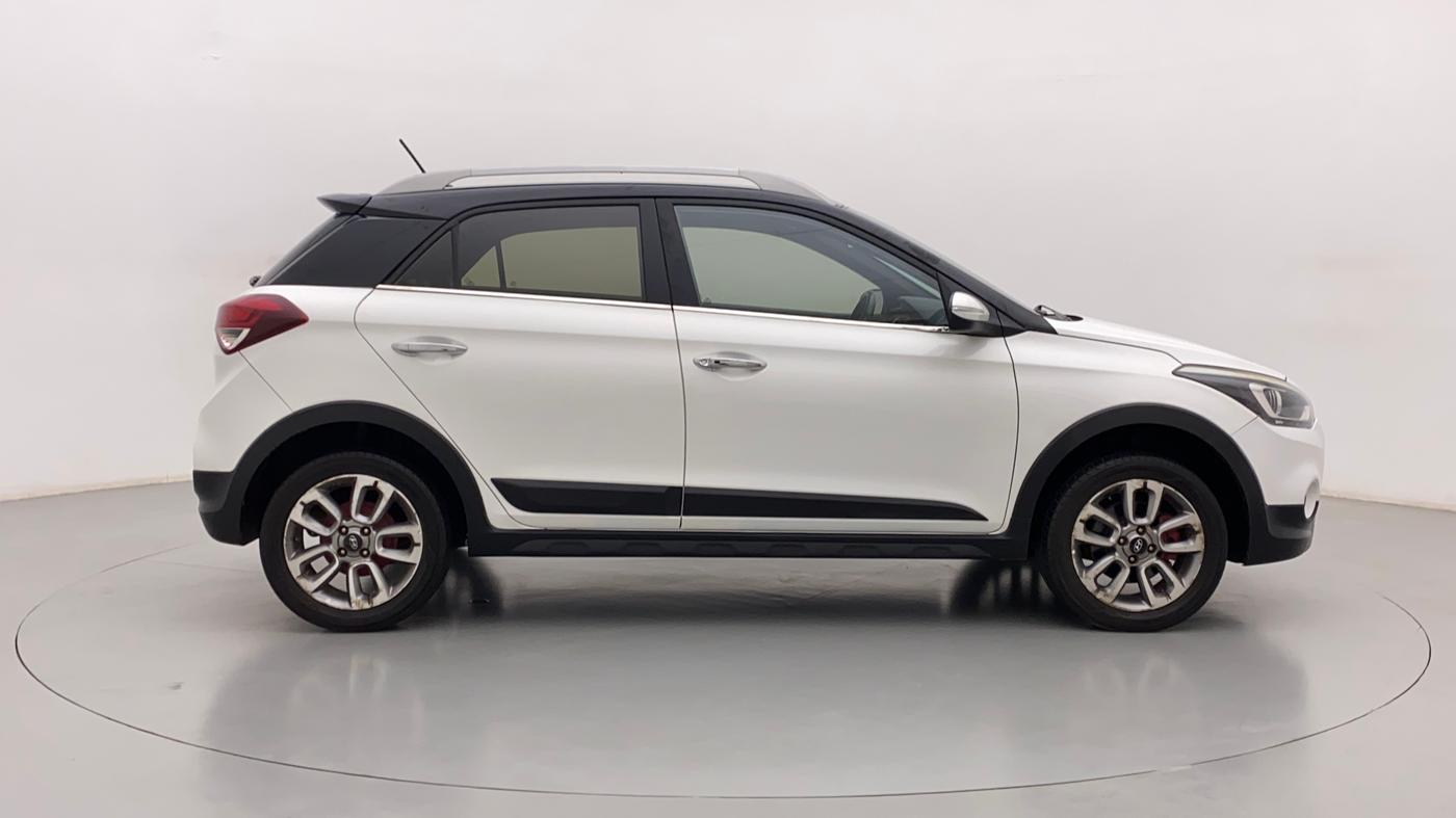 2017 Hyundai i20 Active 1.4 SX, Diesel, Manual, 1,23,904 km, Right Side View