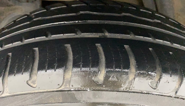 2015 Renault Duster RXZ PACK DIESEL 110, Diesel, Manual, 34,879 km, Right Rear Tyre Tread
