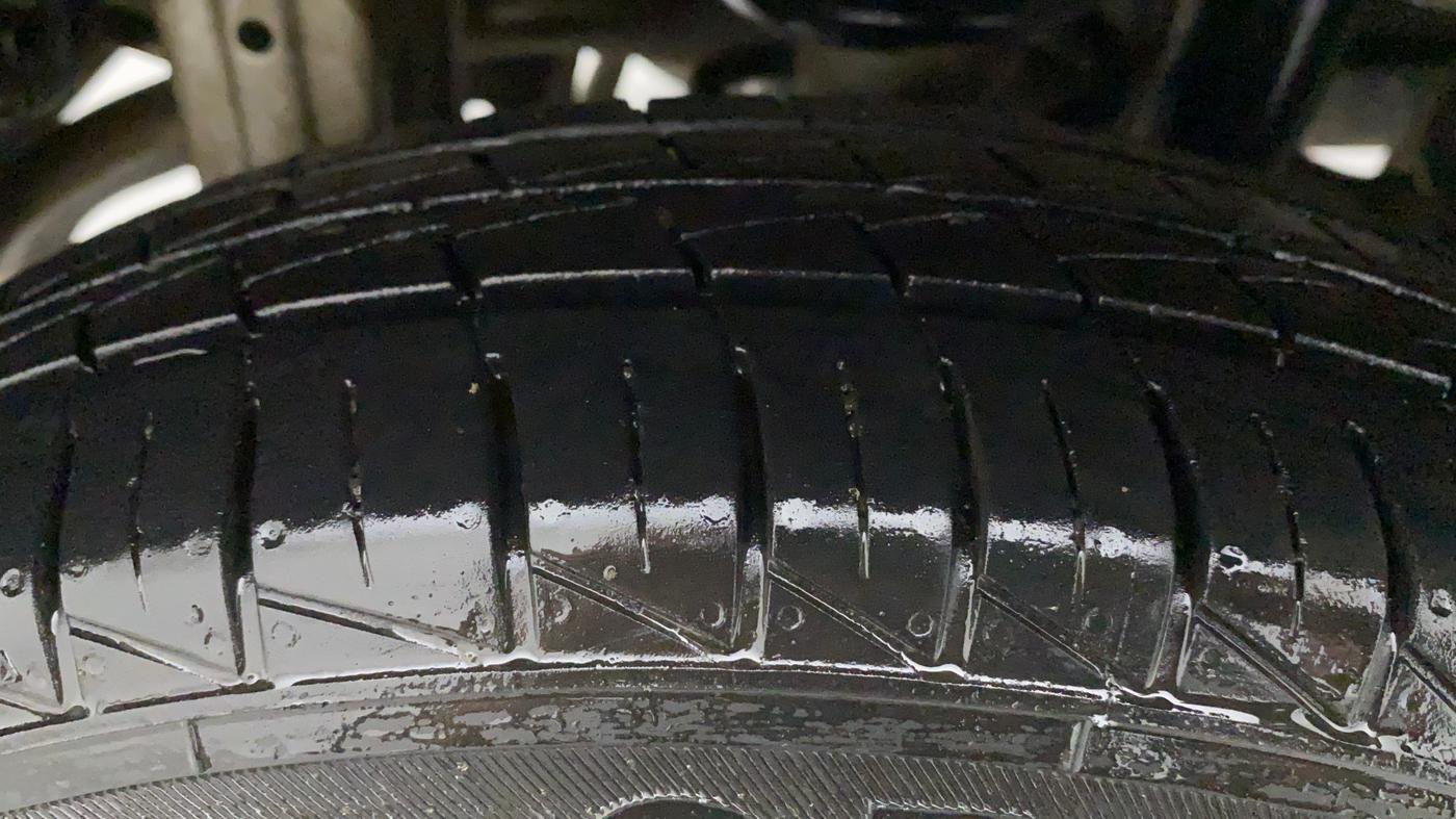 2022 Maruti Alto LXI OPT CNG, CNG, Manual, 24,534 km, Right Rear Tyre Tread