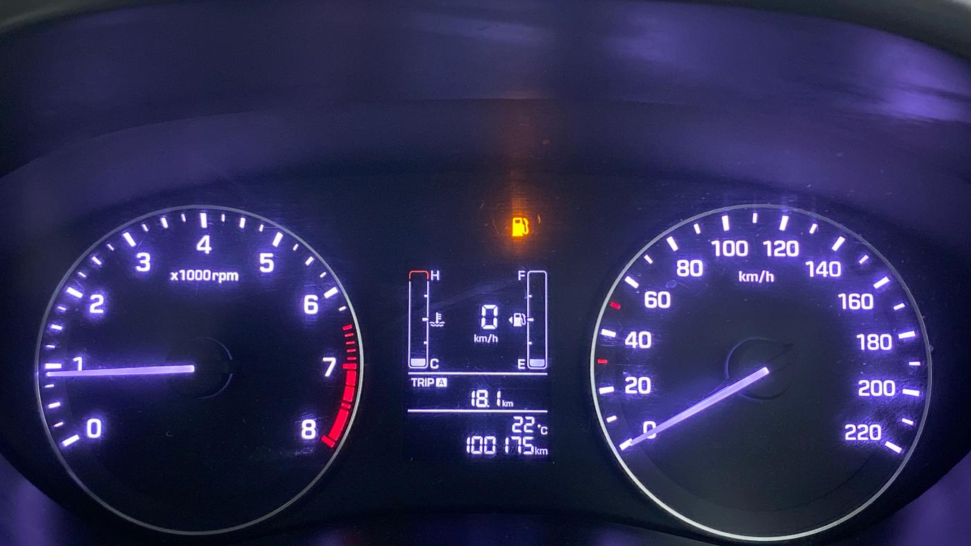2014 Hyundai Elite i20 SPORTZ 1.2, Petrol, Manual, 1,00,256 km, Odometer Image