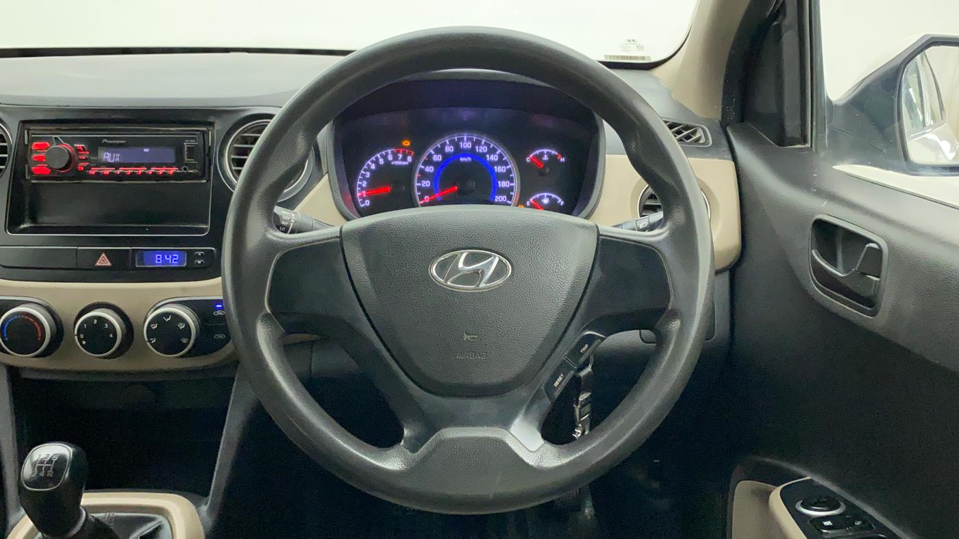 2016 Hyundai Grand i10 MAGNA 1.2 KAPPA VTVT, CNG, Manual, 95,138 km, Steering Wheel Close Up