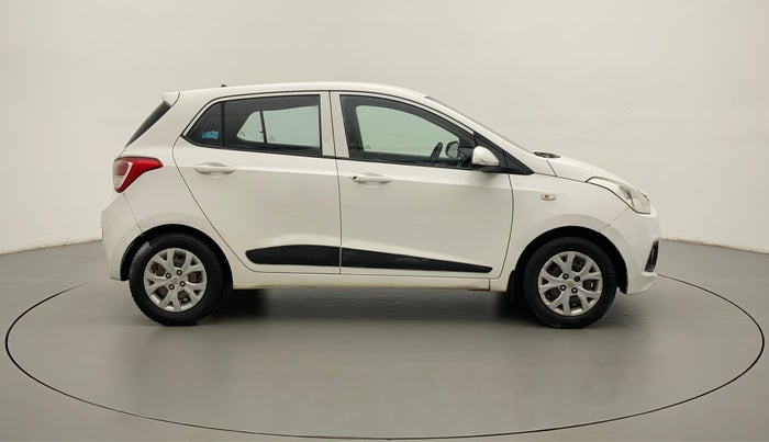 2016 Hyundai Grand i10 MAGNA 1.2 KAPPA VTVT, CNG, Manual, 95,138 km, Right Side View