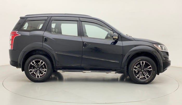 2014 Mahindra XUV500 W6, Diesel, Manual, 93,149 km, Right Side View