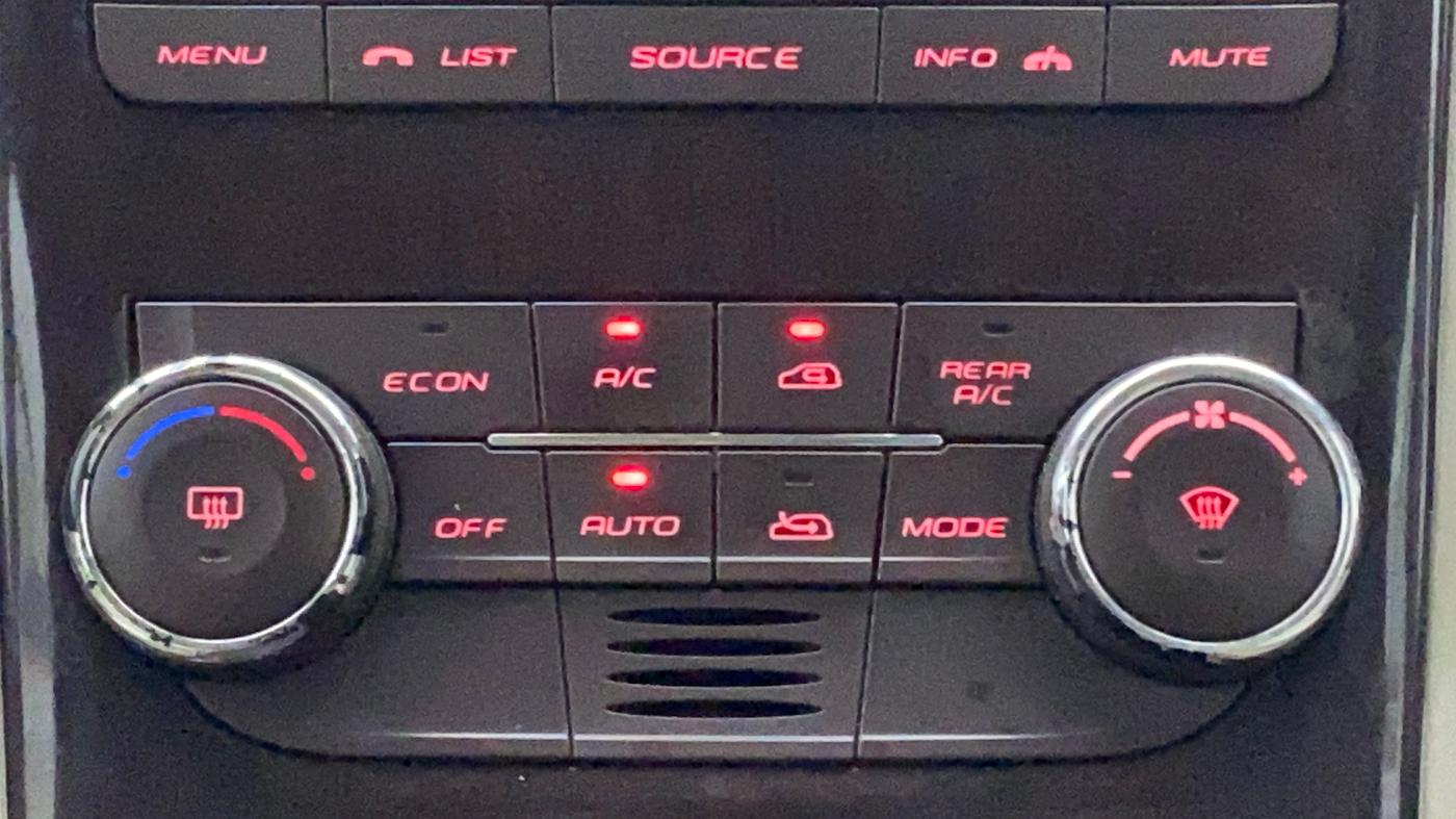 2014 Mahindra XUV500 W6, Diesel, Manual, 93,149 km, Automatic Climate Control
