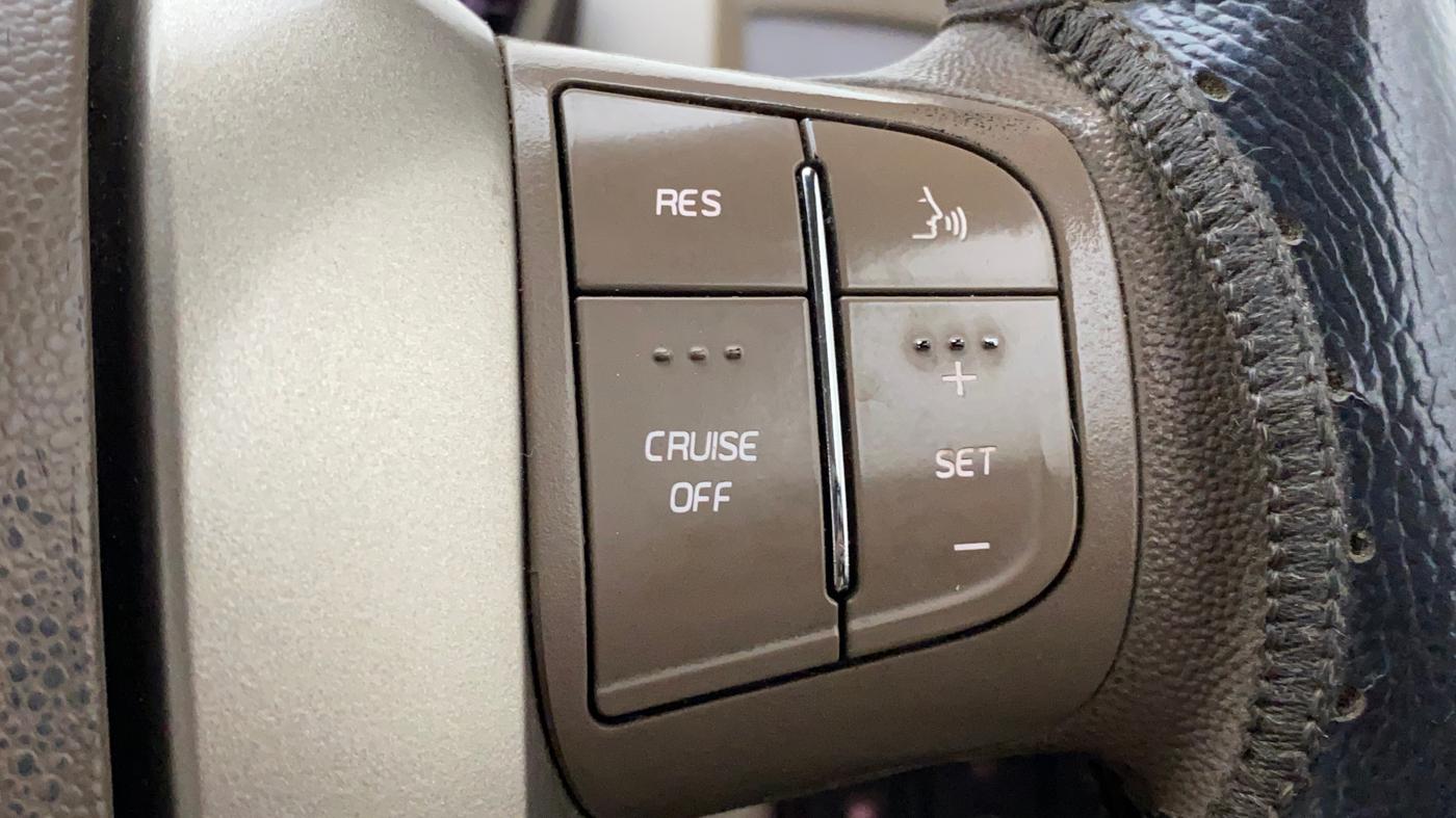 2014 Mahindra XUV500 W6, Diesel, Manual, 93,149 km, Adaptive Cruise Control