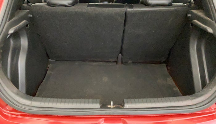 2018 Hyundai Elite i20 ASTA 1.2 (O), Petrol, Manual, 90,351 km, Boot Inside