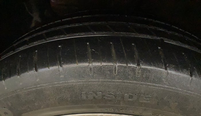 2018 Hyundai Elite i20 ASTA 1.2 (O), Petrol, Manual, 90,351 km, Left Front Tyre Tread