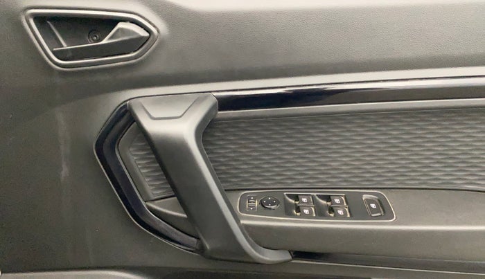 2021 Renault Kiger RXL MT, Petrol, Manual, 24,523 km, Driver Side Door Panels Control