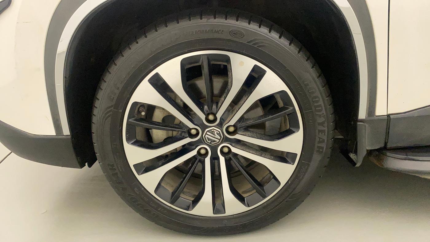 2022 MG HECTOR SHARP 2.0 DIESEL, Diesel, Manual, 29,471 km, Left Front Wheel