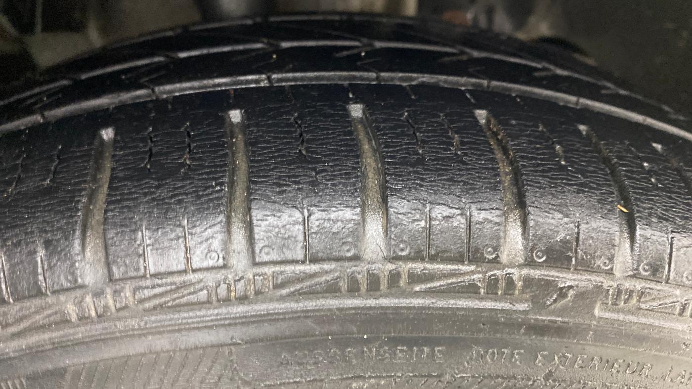 2018 Tata Tiago XT PETROL, Petrol, Manual, 52,564 km, Right Front Tyre Tread
