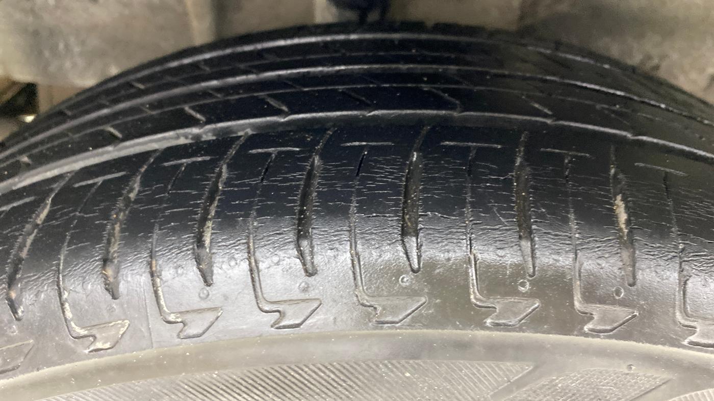 2018 Tata Tiago XT PETROL, Petrol, Manual, 52,564 km, Right Rear Tyre Tread
