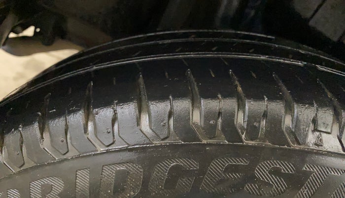 2019 Maruti Swift ZXI AMT, Petrol, Automatic, 79,250 km, Right Rear Tyre Tread