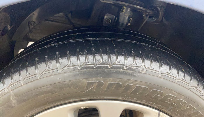 2016 Maruti Baleno ZETA DIESEL 1.3, Diesel, Manual, 90,707 km, Left Front Tyre Tread